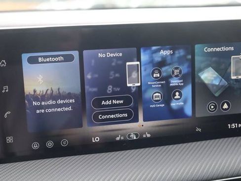 New 2026 Nissan Kicks SR AWD/4WD image 13