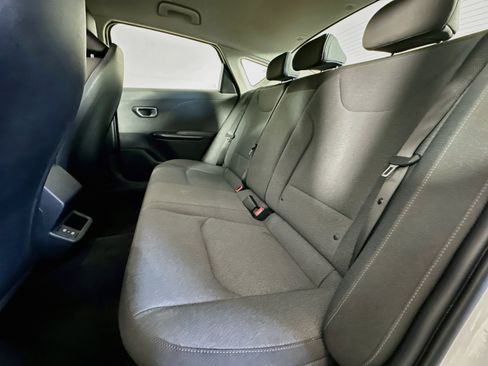 Used 2025 Kia K4 FWD image 26