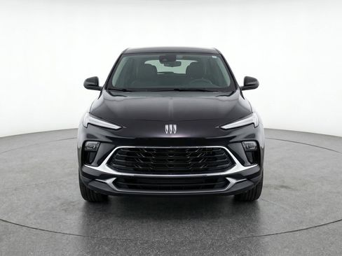 Used 2025 Buick Encore GX Preferred AWD/4WD image 2