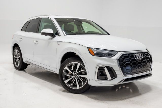 Used 2023 Audi Q5 2.0T Premium Plus w/ Premium Plus Package AWD/4WD image 6