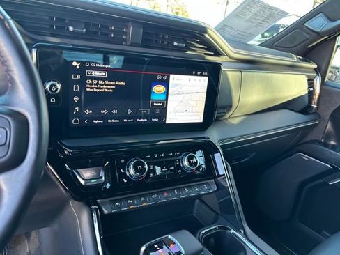 Used 2024 GMC Sierra 1500 AT4X image 21