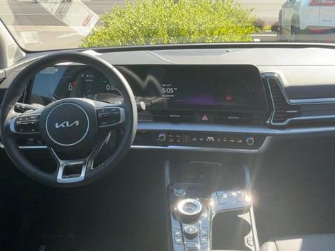 Certified 2025 Kia Sportage EX w/ EX Premium Package image 24