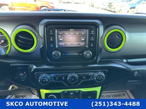 Used 2020 Jeep Gladiator Sport w/ Quick Order Package 24S image 16