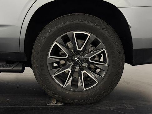 Used 2023 Chevrolet Tahoe Z71 w/ Luxury Package image 23