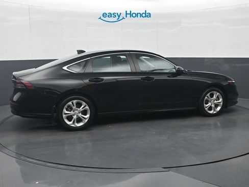 Used 2023 Honda Accord LX image 8