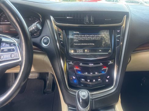 Used 2019 Cadillac CTS Luxury RWD image 11