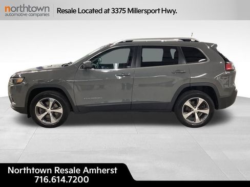 Used 2019 Jeep Cherokee Limited AWD/4WD image 3