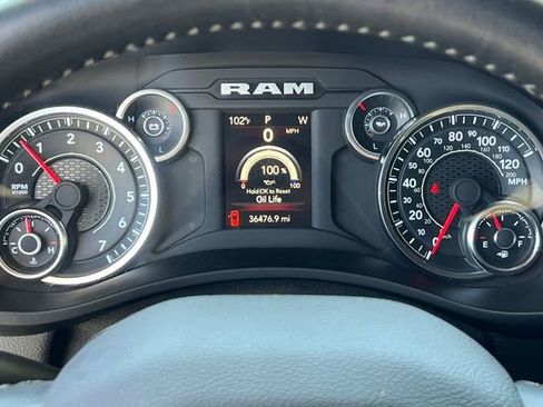 Used 2024 RAM 2500 Big Horn AWD/4WD image 32