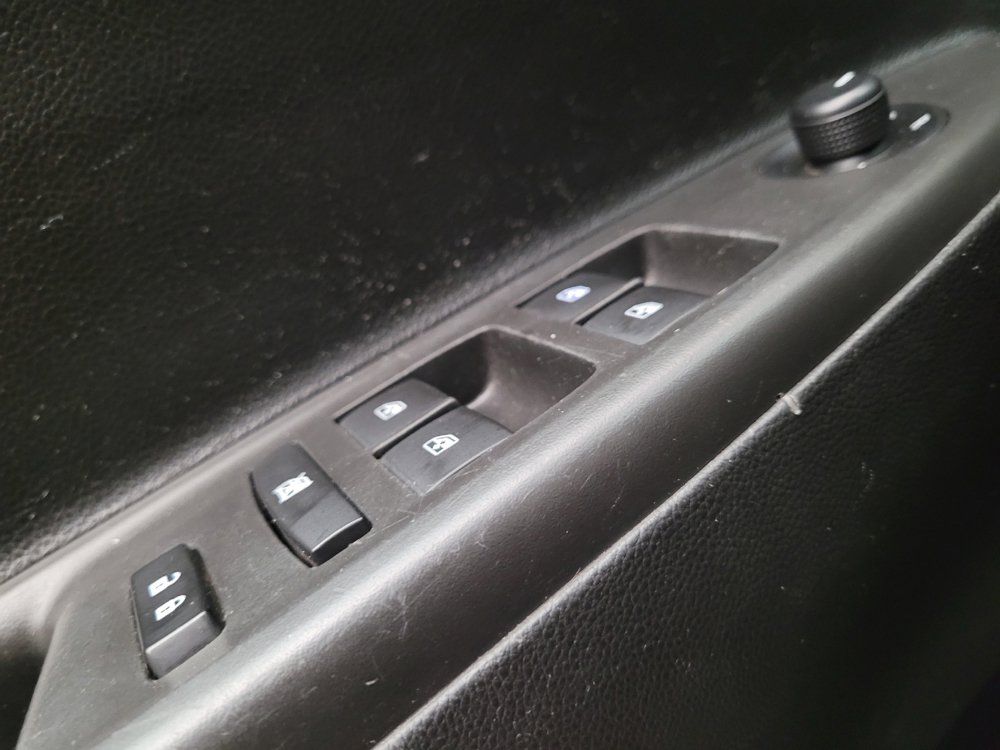 Used 2021 Chevrolet Spark LT FWD image 27
