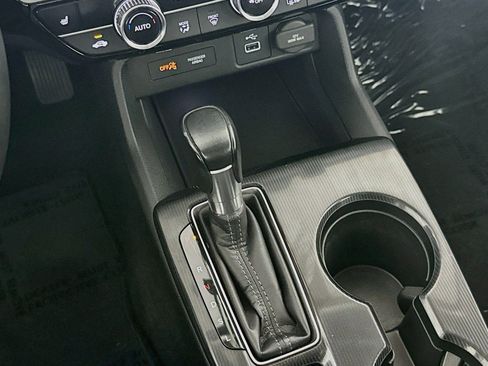 Used 2022 Honda Civic EX-L image 7