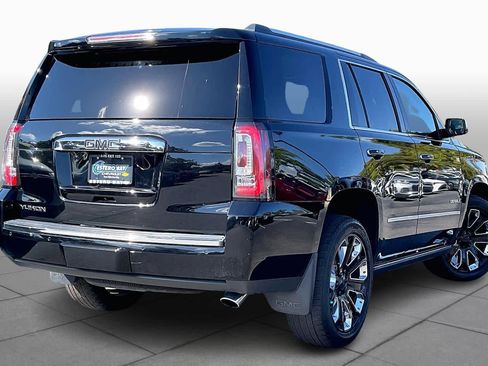 Used 2019 GMC Yukon Denali w/ Denali Ultimate Package image 12