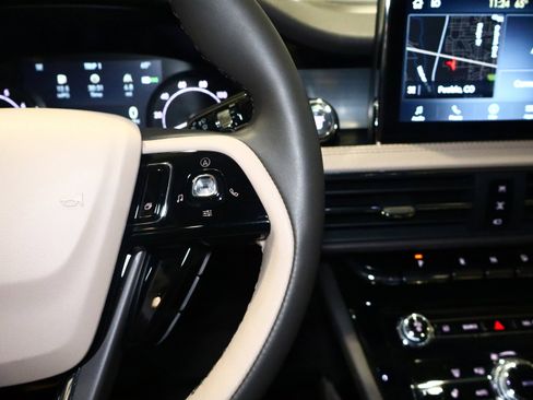 Used 2022 Lincoln Corsair FWD w/ Equipment Group 101A image 12