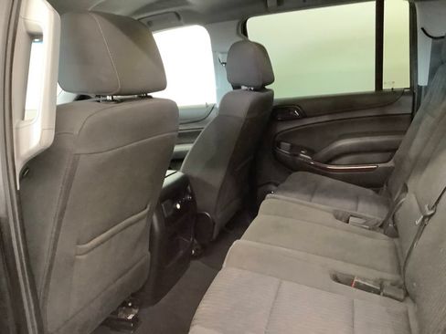 Used 2020 GMC Yukon XL SLE w/ Convenience Package AWD/4WD image 9