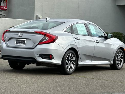 Used 2017 Honda Civic EX image 2