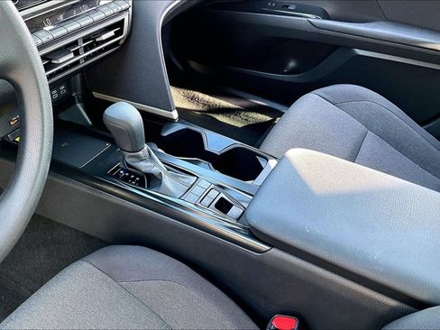 Used 2025 Toyota Camry LE FWD image 15