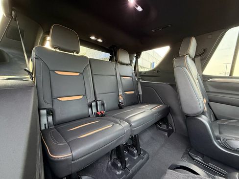 Used 2023 GMC Yukon AT4 w/ Technology Package AWD/4WD image 28