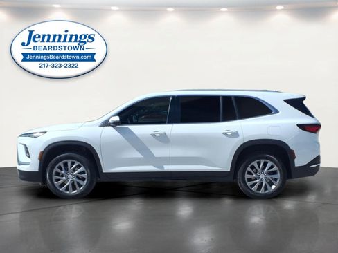 Used 2025 Buick Enclave Preferred FWD image 8