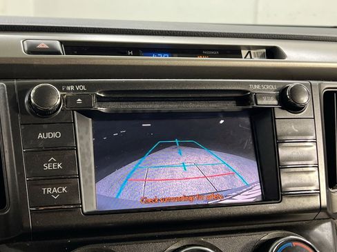 Used 2013 Toyota RAV4 LE image 23