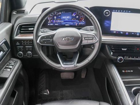 Used 2025 Chevrolet Tahoe Z71 AWD/4WD image 23