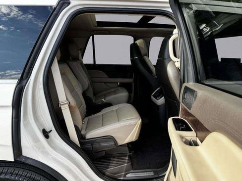 Used 2023 Lincoln Navigator Reserve RWD image 44