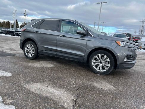 Used 2024 Ford Edge Titanium image 11