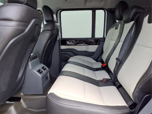 Used 2025 INEOS Grenadier AWD/4WD image 12