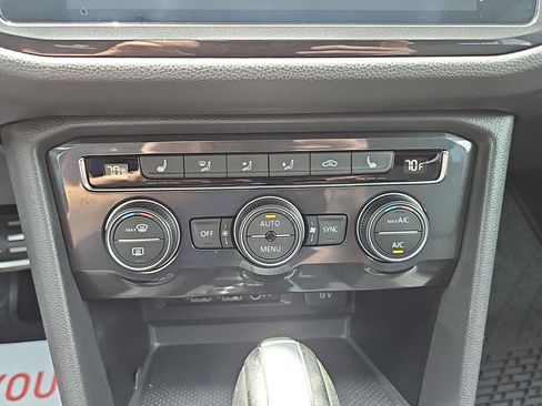 Used 2019 Volkswagen Tiguan SEL R-Line AWD/4WD image 15