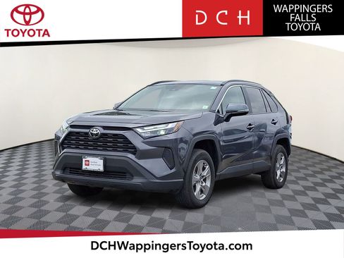 Certified 2025 Toyota RAV4 XLE AWD/4WD image 1