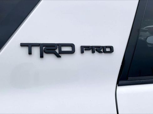 Used 2016 Toyota 4Runner TRD Pro AWD/4WD image 10