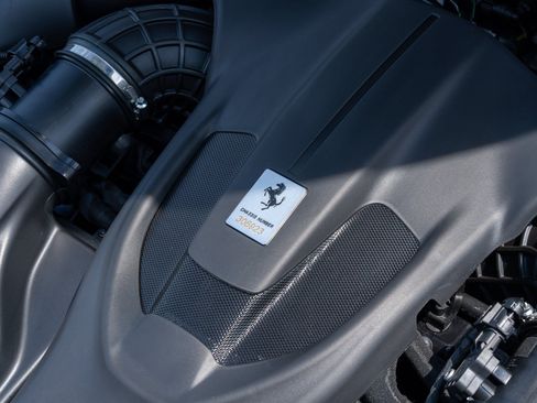 Used 2024 Ferrari Roma Spider RWD image 23