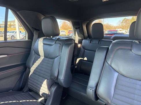 New 2026 Ford Explorer ST-Line w/ ST-Line Street Pack RWD image 13