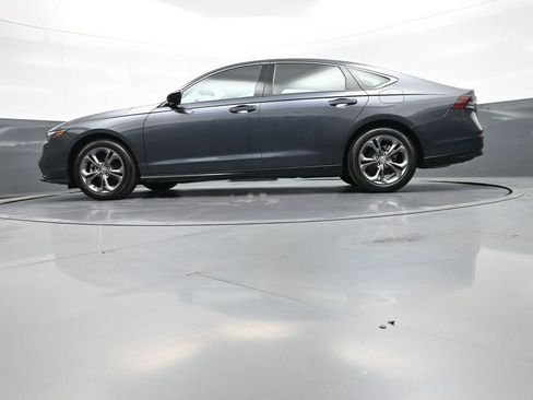 Certified 2023 Honda Accord EX image 33