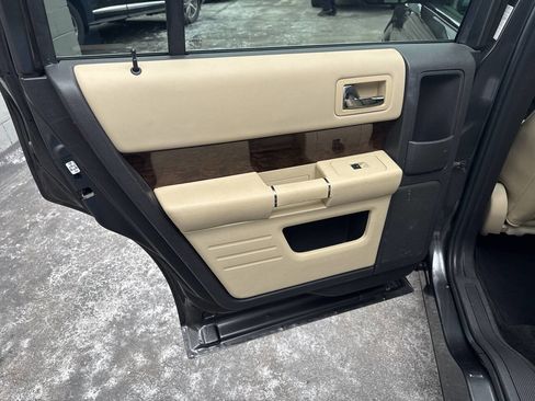 Used 2016 Ford Flex Limited image 18