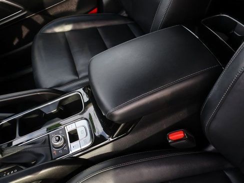 Used 2025 Kia Telluride S image 24