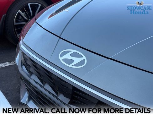 Used 2025 Hyundai Elantra Sport image 11