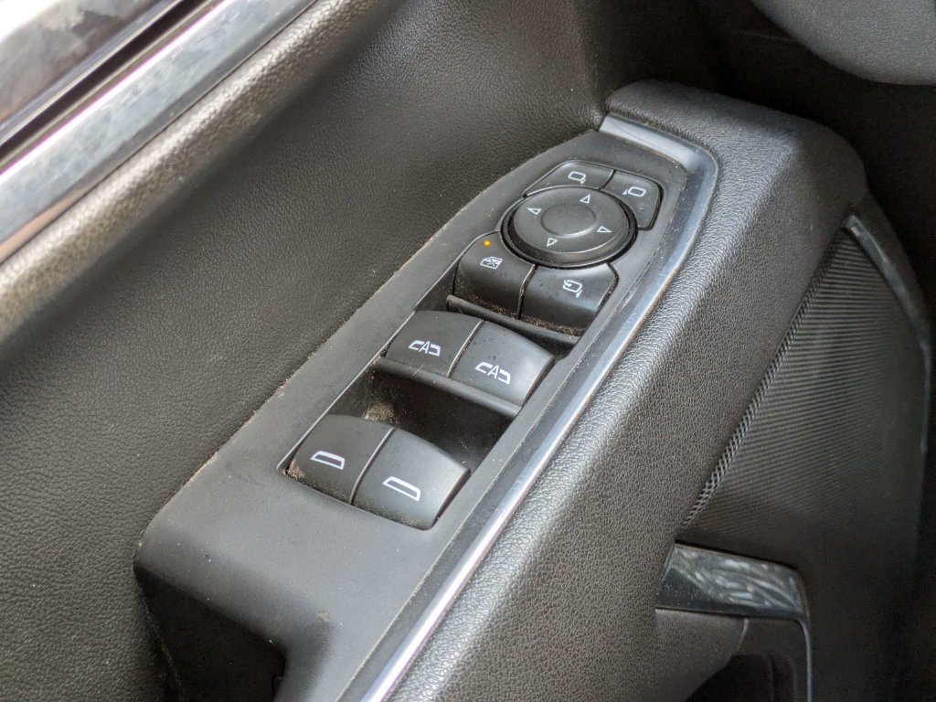 Used 2025 GMC Sierra 1500 SLT RWD image 24