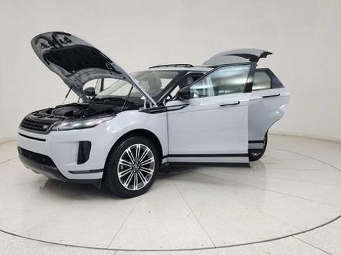 Used 2024 Land Rover Range Rover Evoque S AWD/4WD image 15