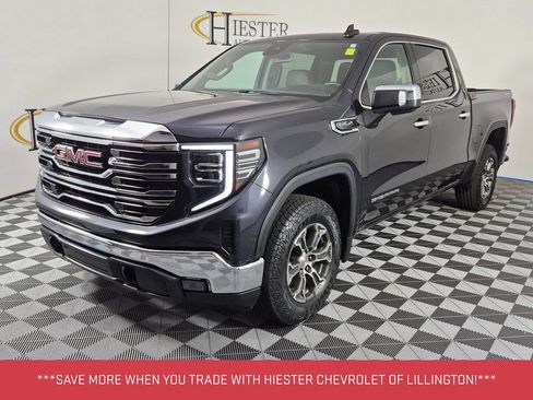 Certified 2025 GMC Sierra 1500 SLT AWD/4WD image 8