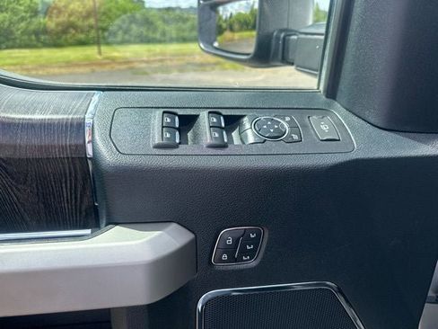 Used 2021 Ford F250 Lariat AWD/4WD image 20