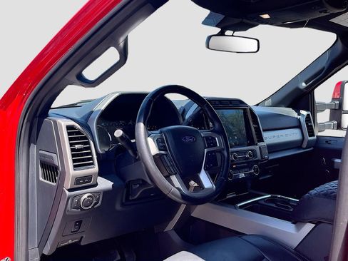 Used 2022 Ford F250 Lariat AWD/4WD image 9