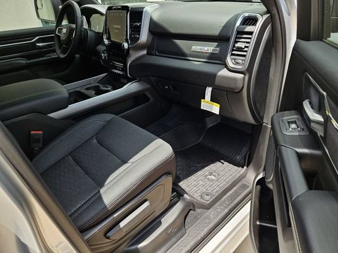 New 2026 RAM 1500 2WD Crew Cab image 7