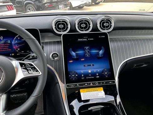 New 2026 Mercedes-Benz GLC 300 image 9