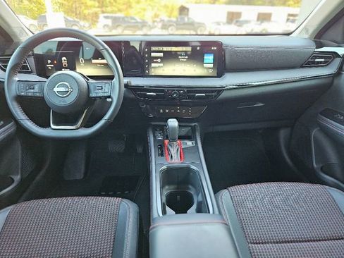 Certified 2025 Nissan Kicks SR w/ Illumination Package image 15