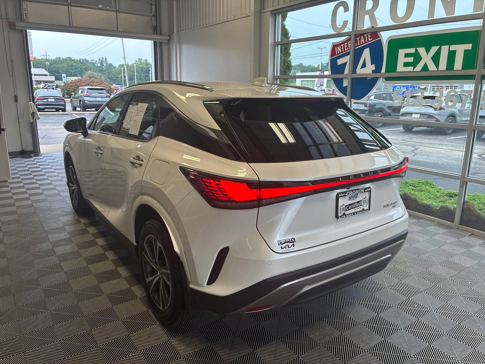 Used 2024 Lexus RX 350 AWD image 4
