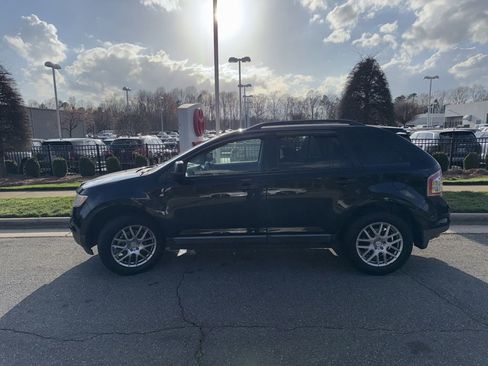 Used 2010 Ford Edge SEL image 1