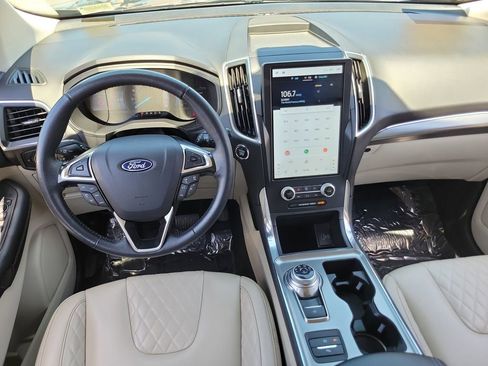 Used 2024 Ford Edge Titanium AWD/4WD image 4
