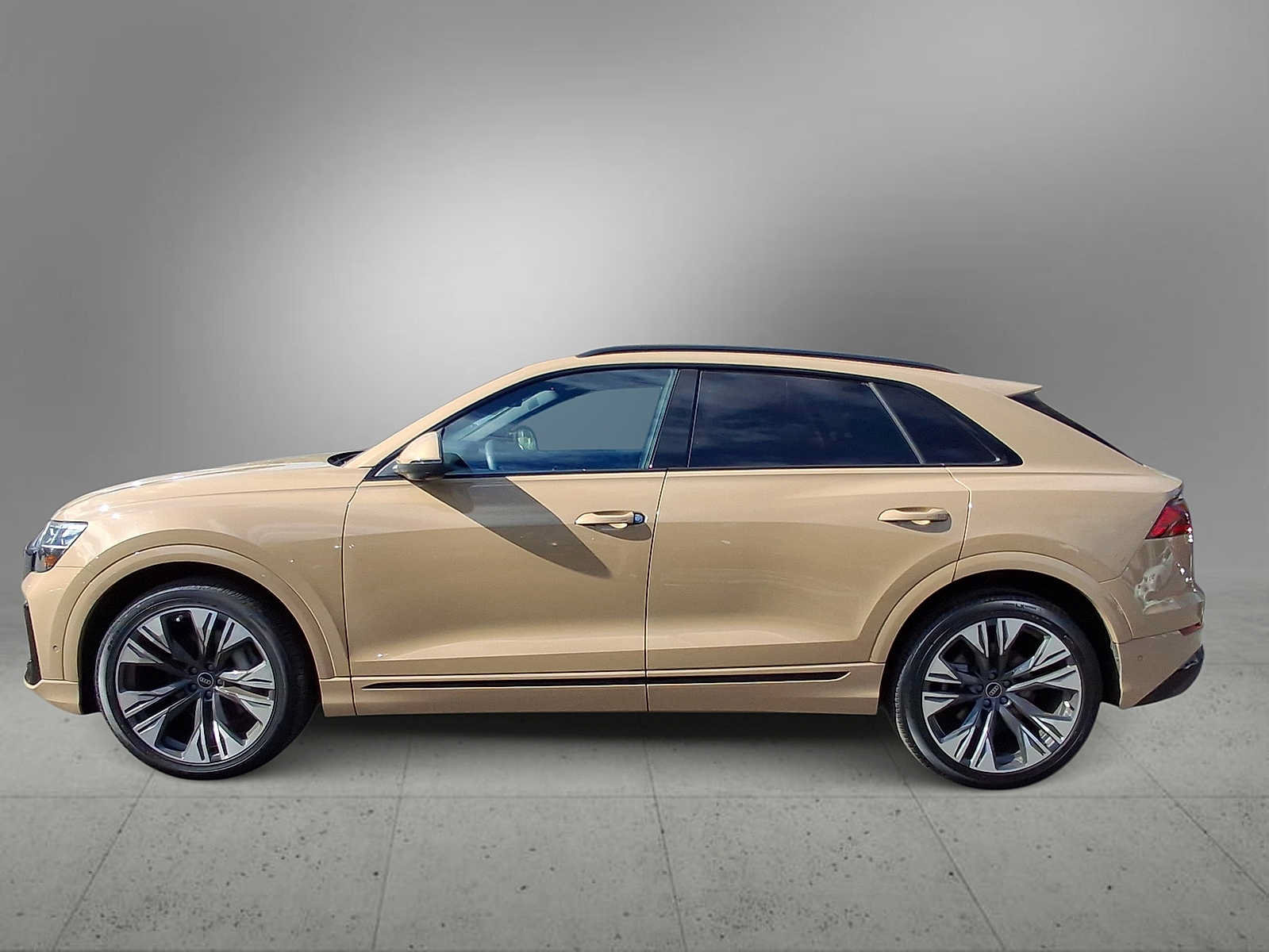 Certified 2025 Audi Q8 Prestige AWD/4WD image 5