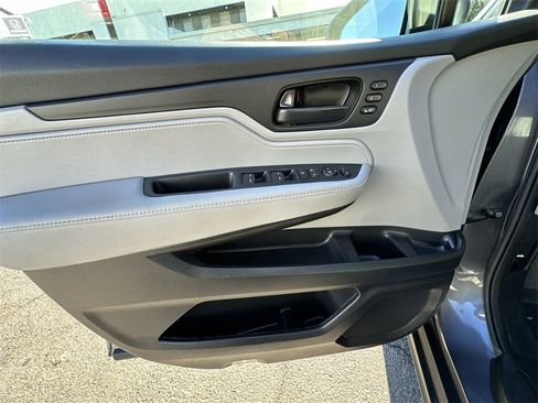 Used 2024 Honda Odyssey EX-L image 21