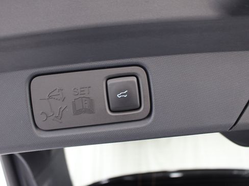 Used 2023 Ford Mustang Mach-E Premium RWD image 23