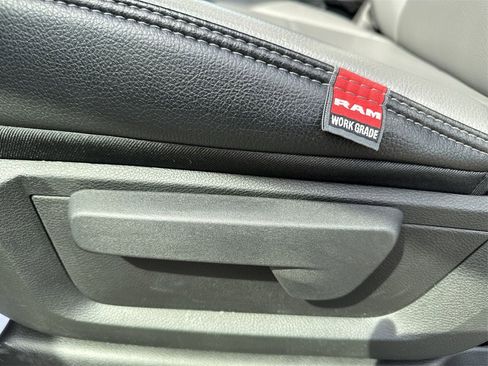 Used 2024 RAM 2500 Big Horn image 12